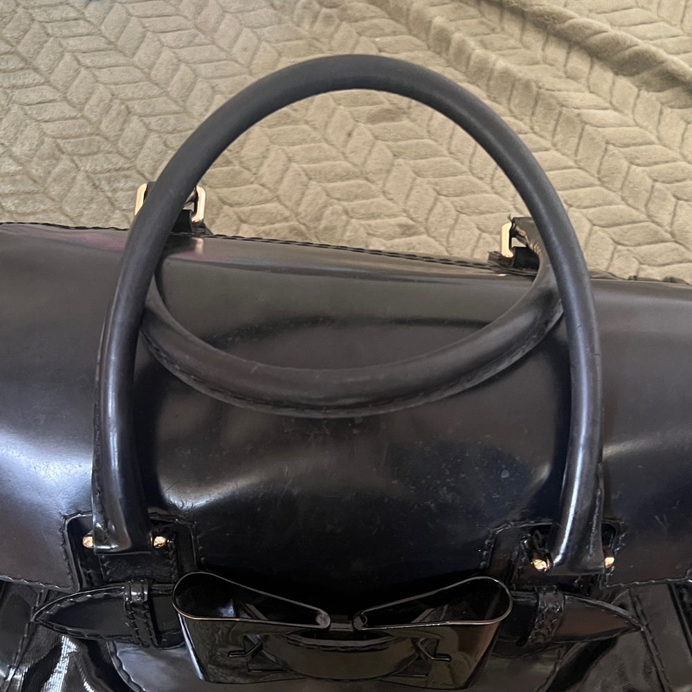 Elegant authentic used condition GUCCI Black Women's Handbag!! - Picture 11 of 15